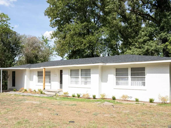 2104 Royal Ln, Longview, TX 75604