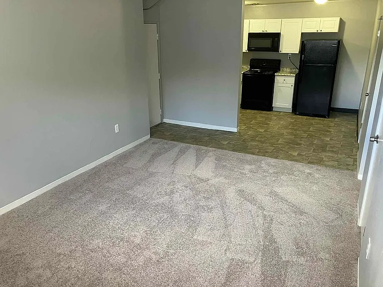 Updated Littleton Apartment with Amenities! Sapphire Place — Photo 24