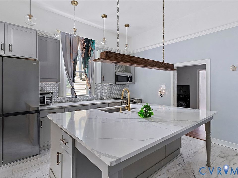 1st image of 166 Wright Ave