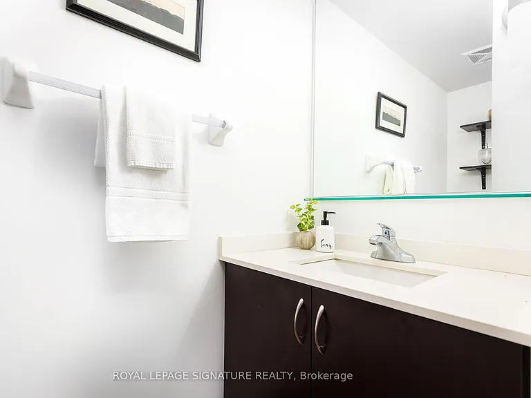 320 Richmond St E #603 — Photo 32