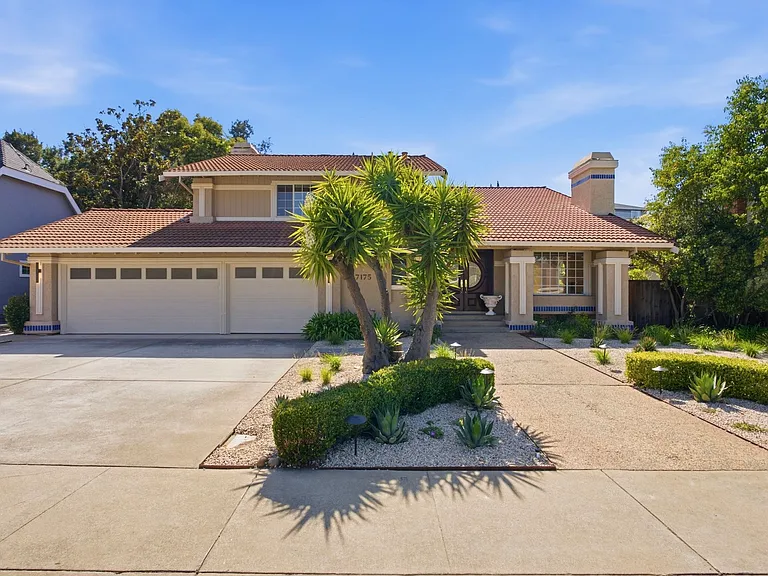 7175 Cahen Dr — Photo 2