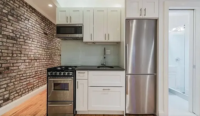 Rented by Compass | media 11