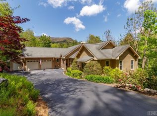 92 Rock Bridge Ct, Sapphire, NC 28774