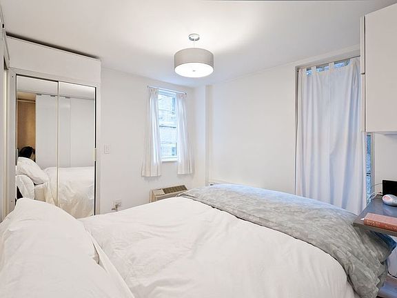 4th image of 133 E 27th St #1B
