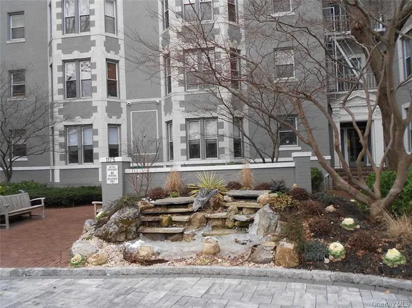 1175 E Broadway #3-G, Hewlett, NY 11557