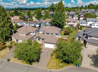 8165 154th St, Surrey, BC V3S 7X8