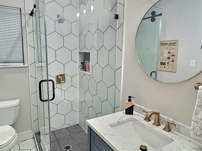 404 W Walnut St — Photo 14