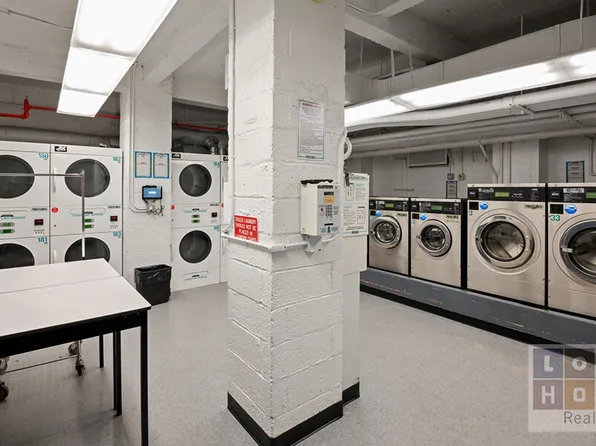 550 Grand Street image 18 of 19