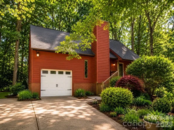 8401 Barncliff Rd, Charlotte, NC 28227