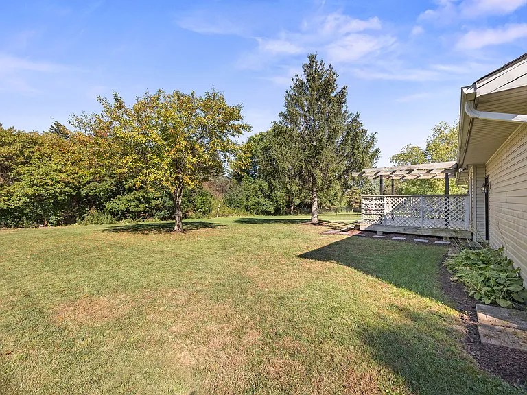 1270 Lake Susan Hills Dr — Photo 20