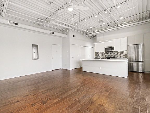 4th image of 120 Main St #307