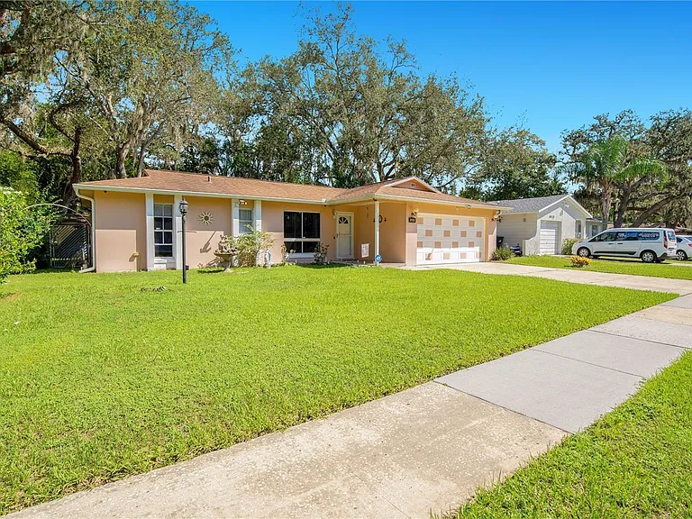 10119 Arbor Ridge Trl — Photo 2