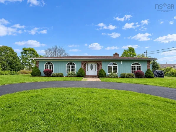 687 Coxheath Rd, Cape Breton, NS B1L 1B5