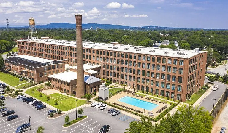 West Village Lofts At Brandon Mill — Photo 25