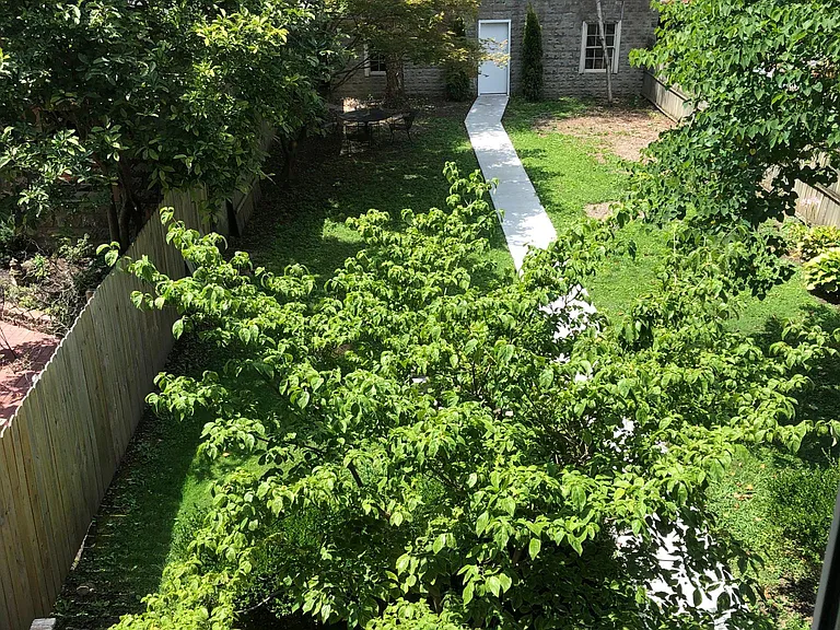 1343 Greenup St — Photo 30