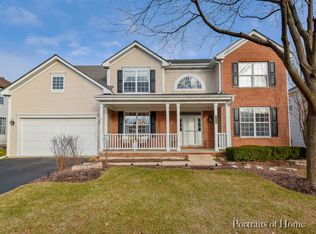 433 Bluegrass Ln, Geneva, IL 60134