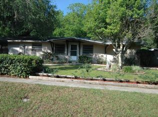 1054 N Palm Cir, Eustis, FL 32726
