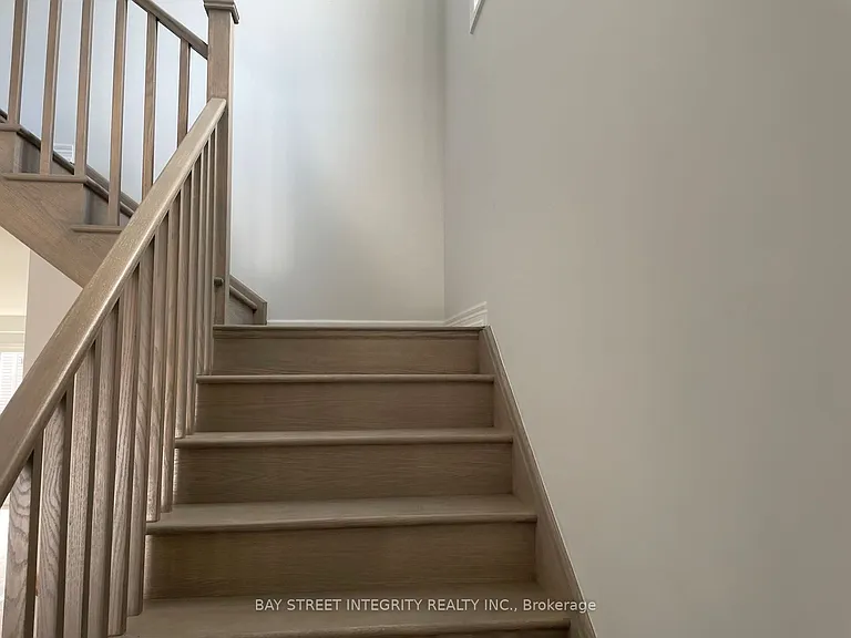 21 Father Muckle Ave — Photo 14