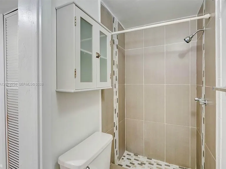 9994 SW 39th Ter — Photo 12