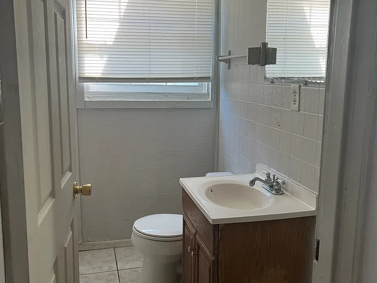 204 E Johnson Ave — Photo 12