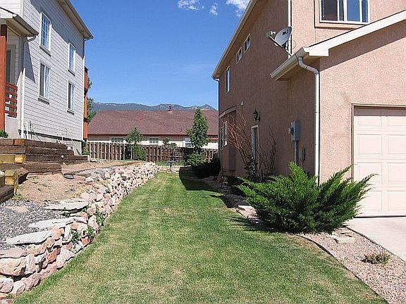 Space between neighbors