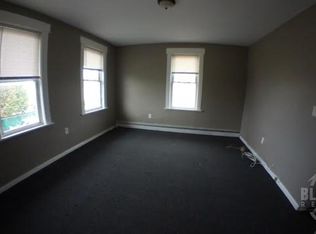 2805 Deerfield Rd APT 2, Far Rockaway, NY 11691