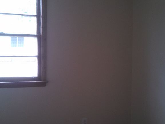 4th image of 2109 W Poythress St