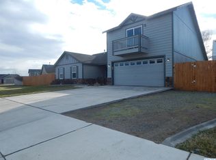 6306 Three Rivers Dr, Pasco, WA 99301