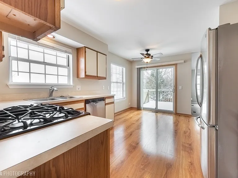 554 Abbeywood Dr — Photo 6
