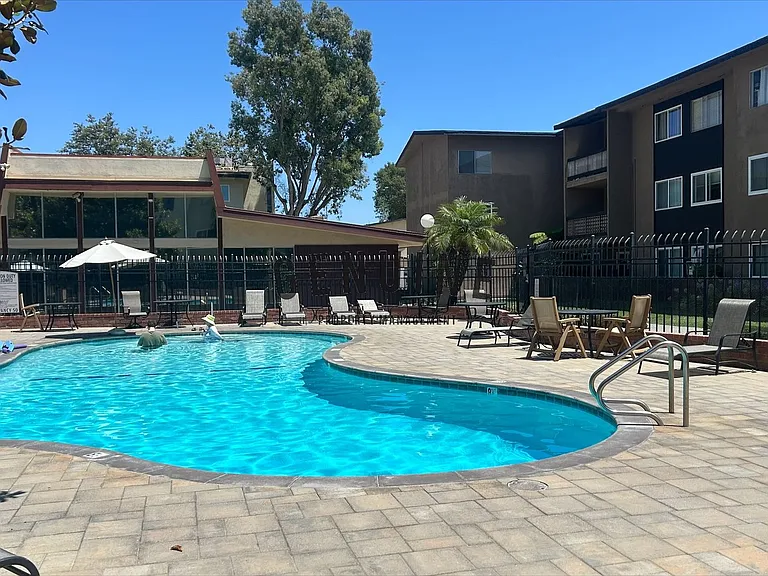 12200 Montecito Rd #K204 — Photo 38