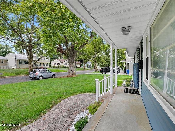 3rd image of 59 Euretta Avenue