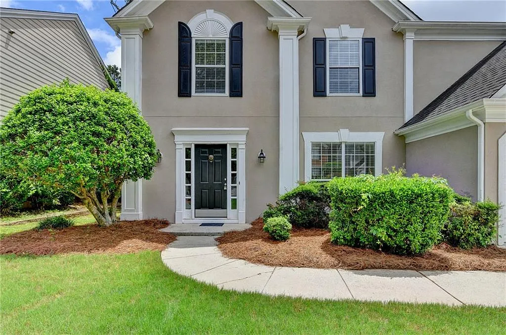 3 bed, 2.5 bath, 2297 sqft, $3,000 — Photo 3