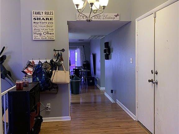 4th image of 5125 Avenida Del Luna