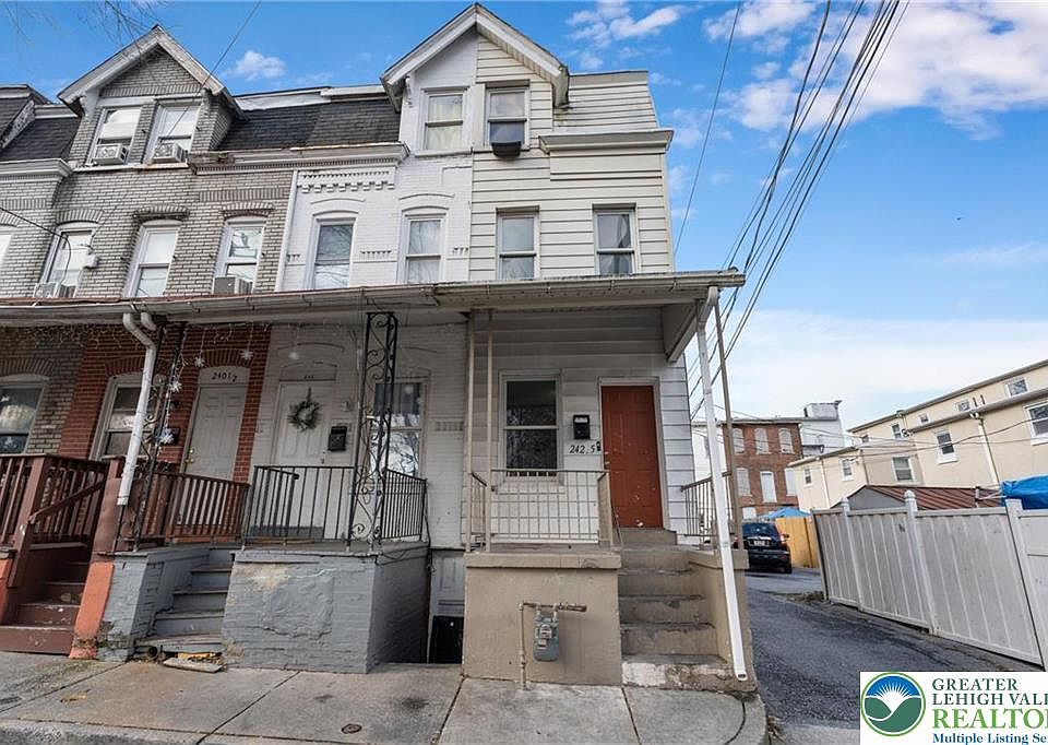 1st image of 242.5 N Hall St