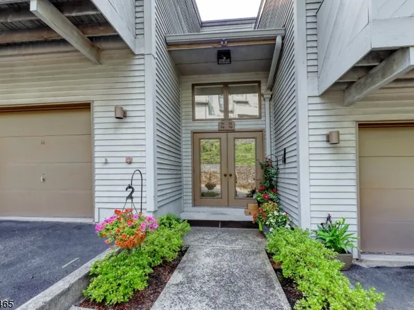 52 Adams Ter, Clifton City, NJ 07013