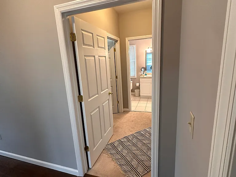 27 Sussex Ave #2 — Photo 19