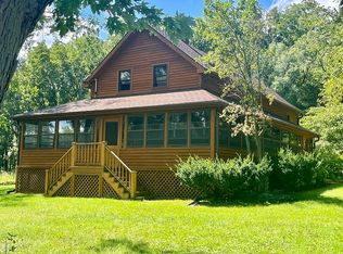 1539 Burve Rd, Deerfield, WI 53531