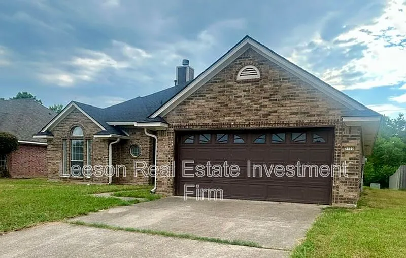3 bed, 2.0 bath, 1547 sqft, $2,000 — Photo 3