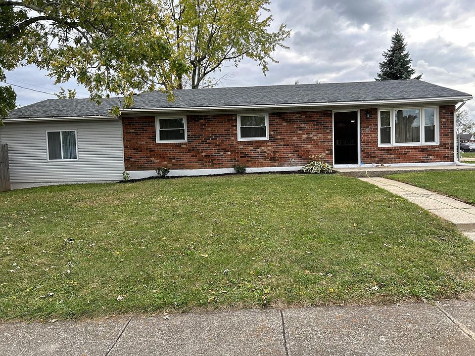 1st image of 424 Larkwood Dr