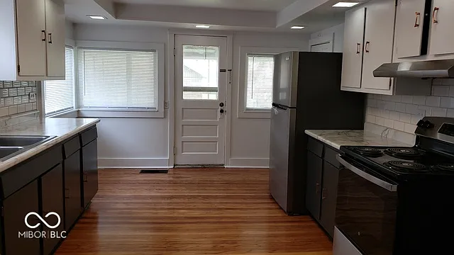 727 W Washington St — Photo 13