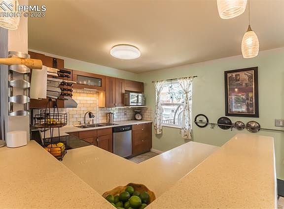 4th image of 3260 El Canto Dr