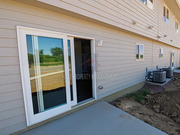 Sundance Ridge / Hitching Place — Photo 34