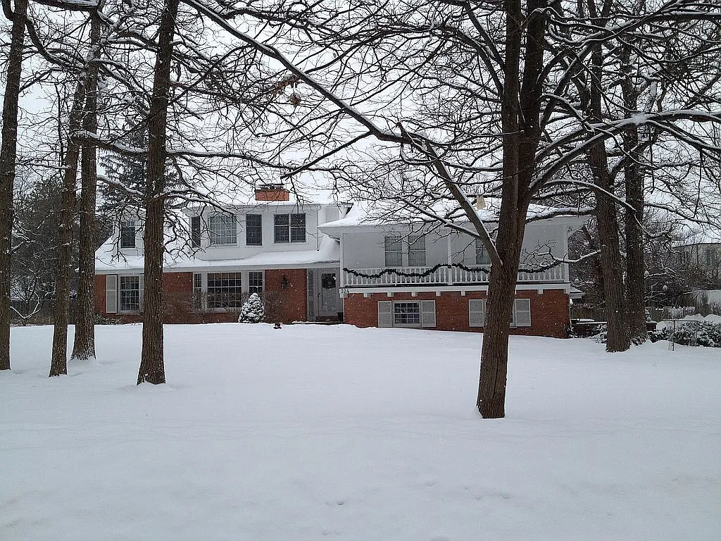 324 King Muir Rd photo 1