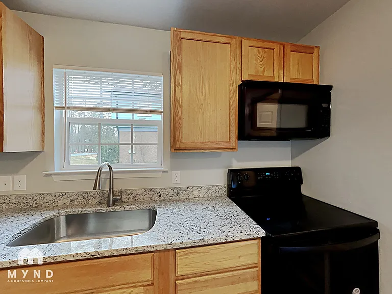 6409 Barrington Dr — Photo 4