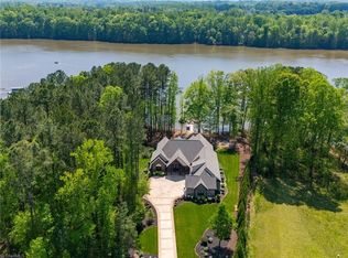 1579 Sunset Pointe Dr, Salisbury, NC 28146