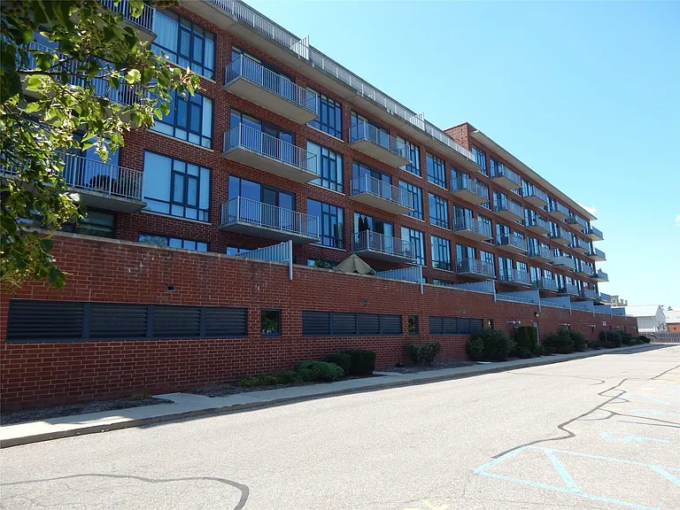 101 Curry Ave #306 — Photo 40