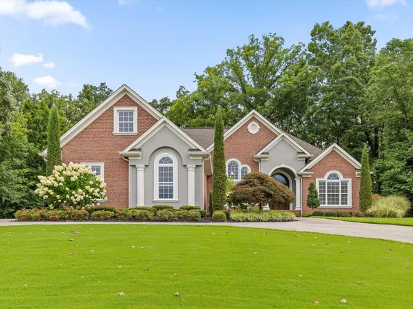 7015 Tenderfoot Trl, Ooltewah, TN 37363