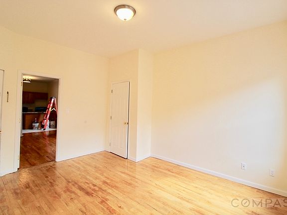 4th image of 339 2nd St APT 3R