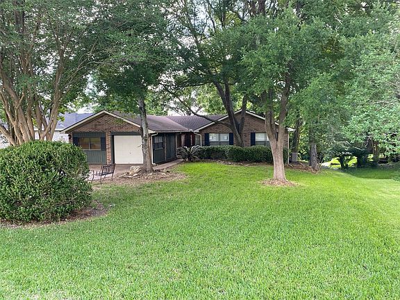 5th image of 461 Imperial Cir