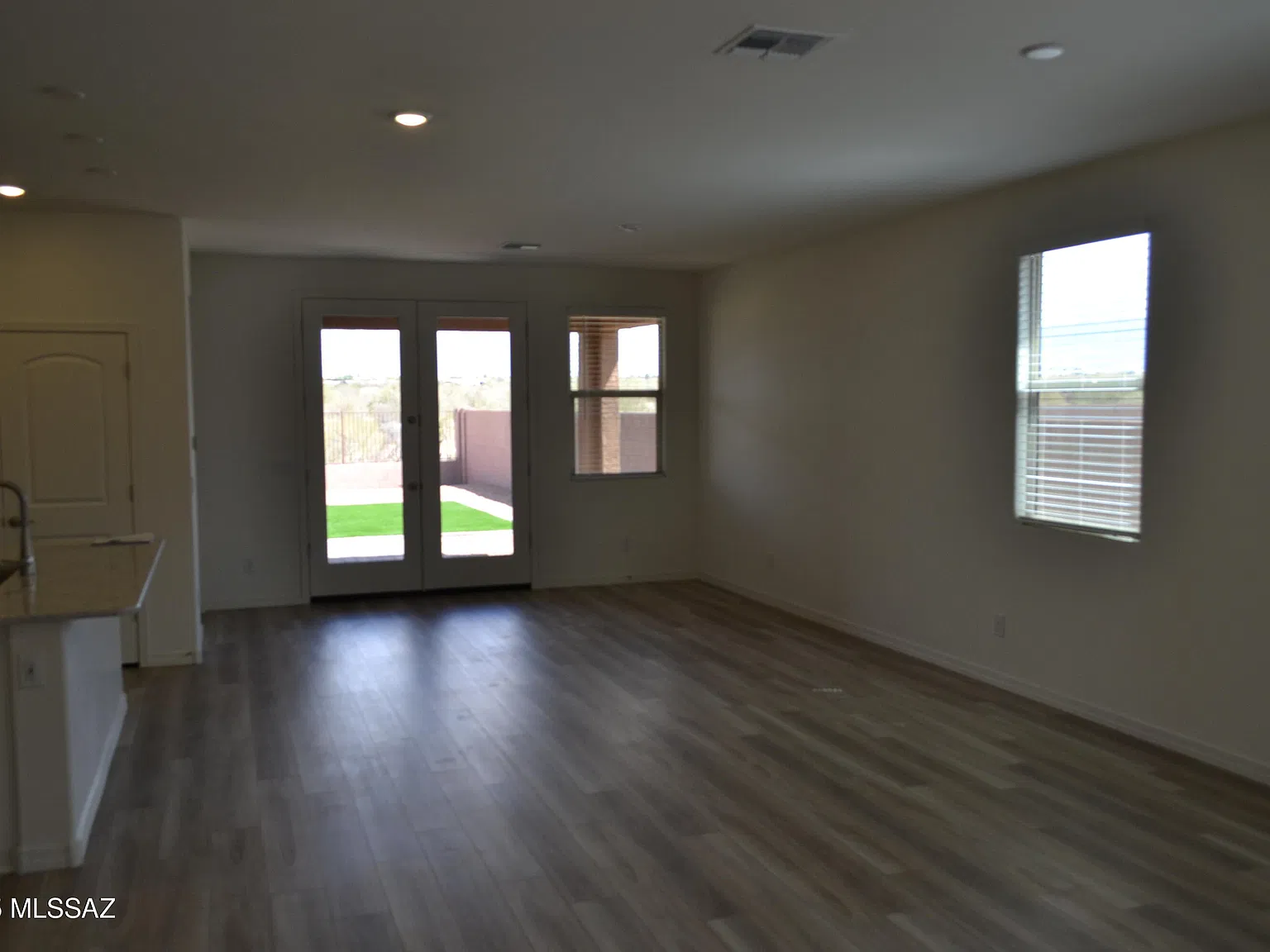 3 bed, 2.0 bath, 1842 sqft, $2,450 — Photo 4
